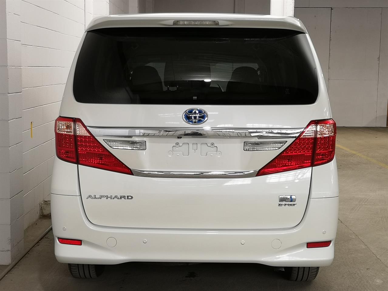 2012 Toyota Alphard