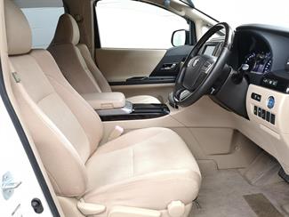 2012 Toyota Alphard - Thumbnail