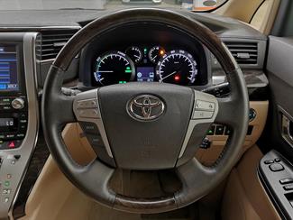 2012 Toyota Alphard - Thumbnail