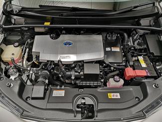 2016 Toyota Prius - Thumbnail