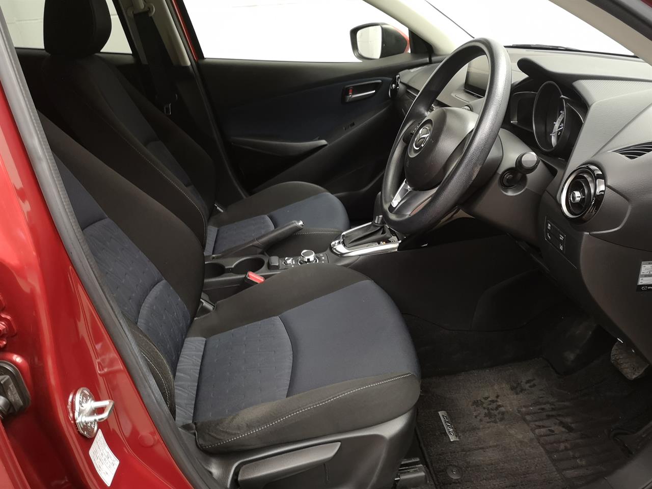 2015 Mazda Demio
