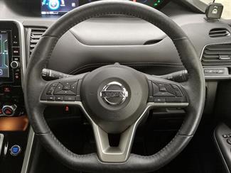 2019 Nissan Serena - Thumbnail