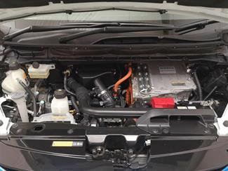2019 Nissan Serena - Thumbnail