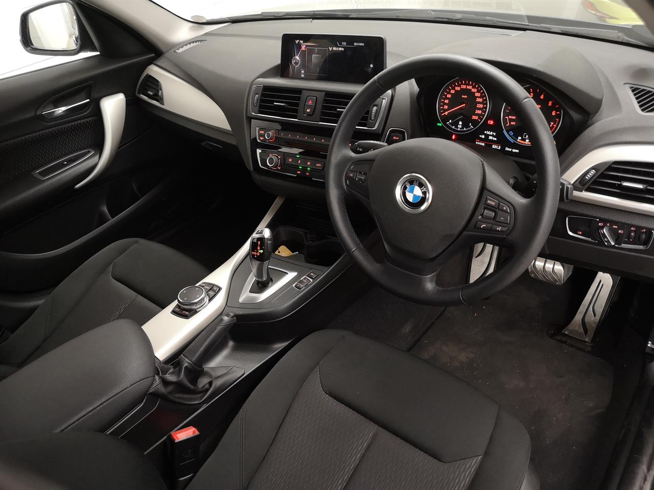 2015 BMW 118I