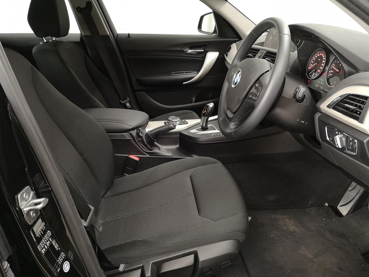 2015 BMW 118I
