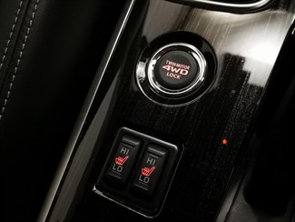 2016 Mitsubishi Outlander - Thumbnail