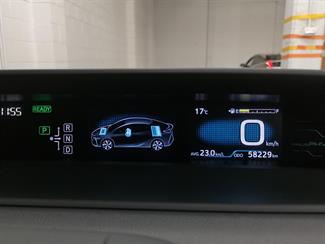 2017 Toyota Prius - Thumbnail