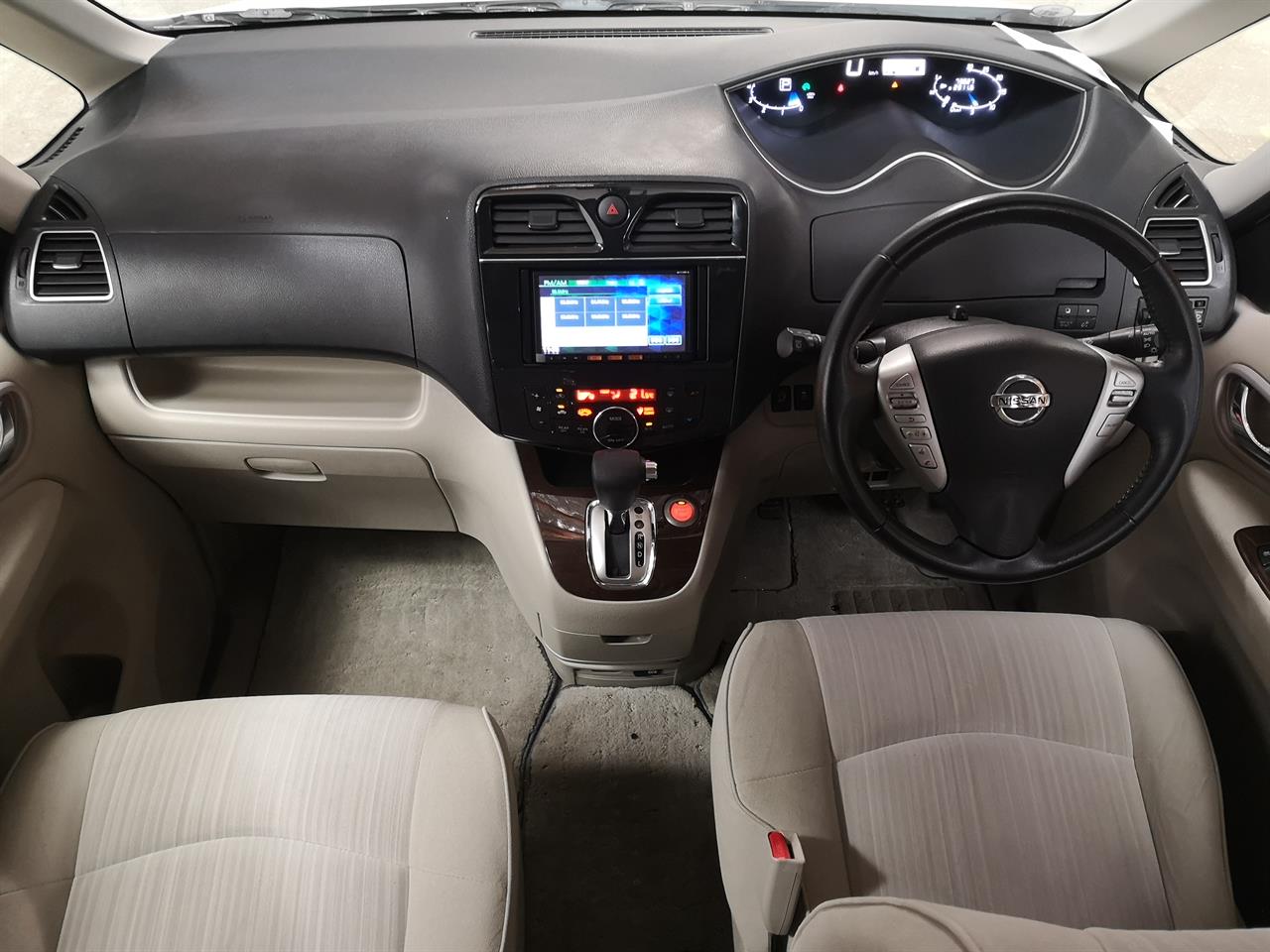 2013 Nissan Serena