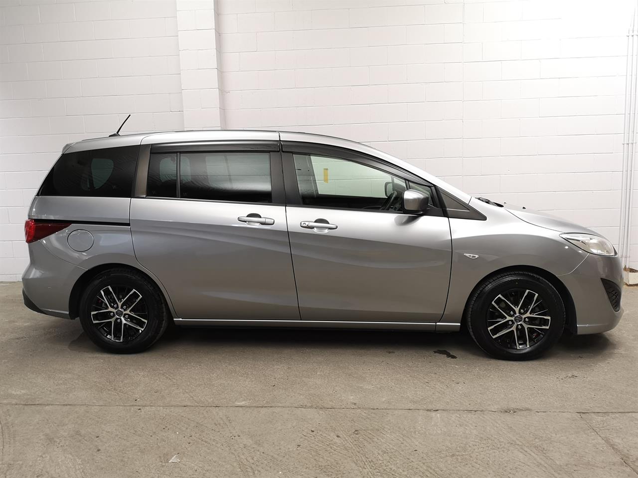 2013 Mazda Premacy