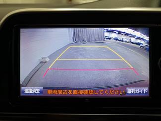 2016 Toyota Sienta - Thumbnail