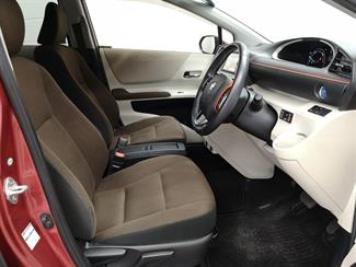 2016 Toyota Sienta - Thumbnail