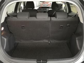 2016 Toyota Aqua - Thumbnail