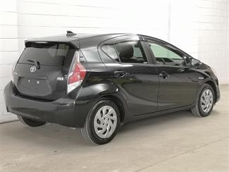 2016 Toyota Aqua - Thumbnail