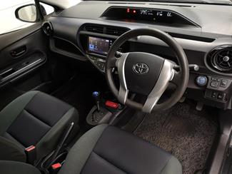 2016 Toyota Aqua - Thumbnail