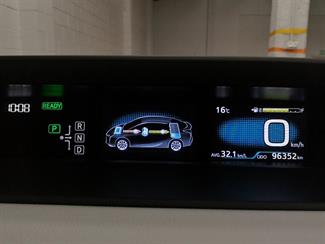 2017 Toyota Prius - Thumbnail