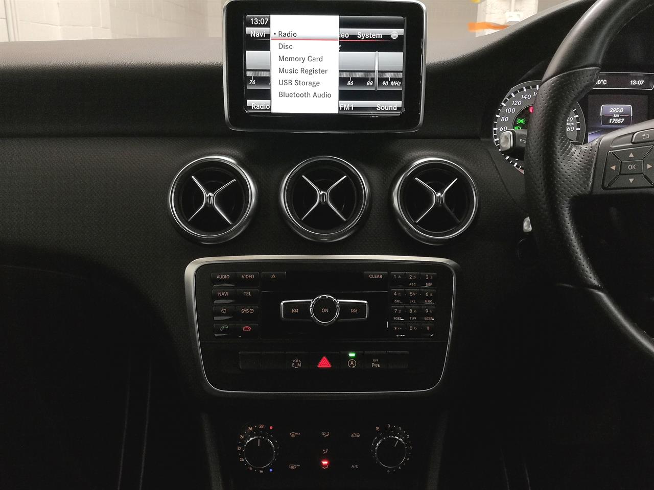 2015 Mercedes-Benz A 180