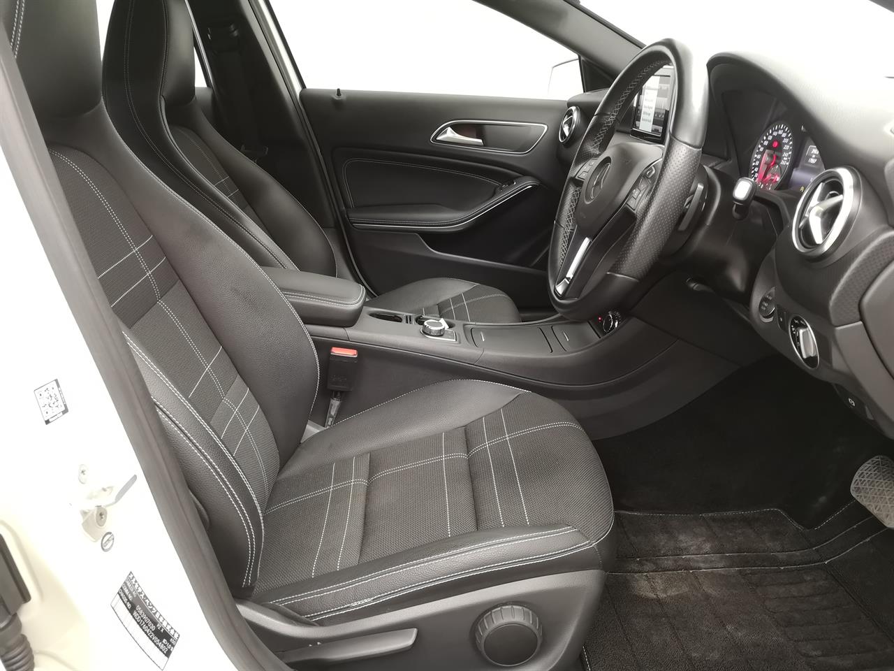 2015 Mercedes-Benz A 180