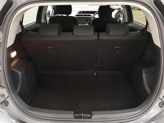 2014 Toyota Aqua - Thumbnail