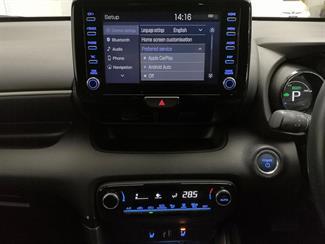 2021 Toyota Yaris - Thumbnail