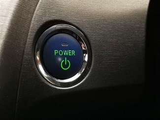 2015 Toyota Prius - Thumbnail