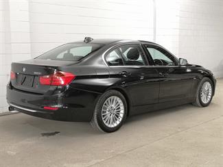 2015 BMW 320i - Thumbnail