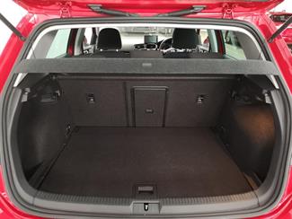 2013 Volkswagen Golf - Thumbnail