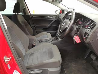 2013 Volkswagen Golf - Thumbnail