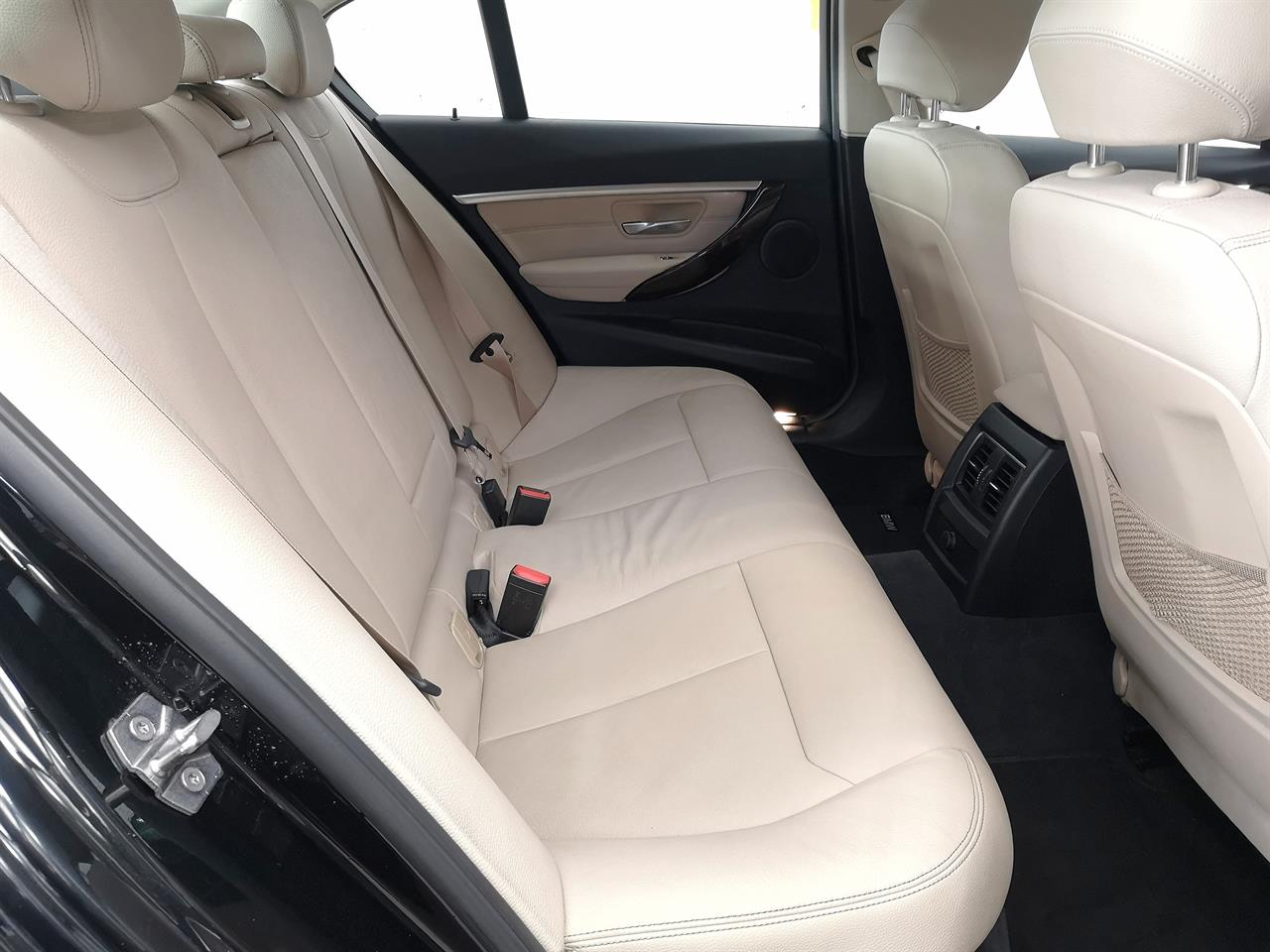 2016 BMW 330e