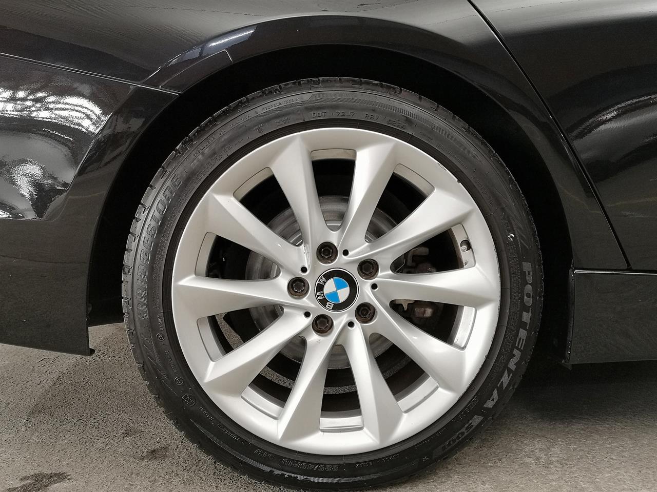 2016 BMW 330e