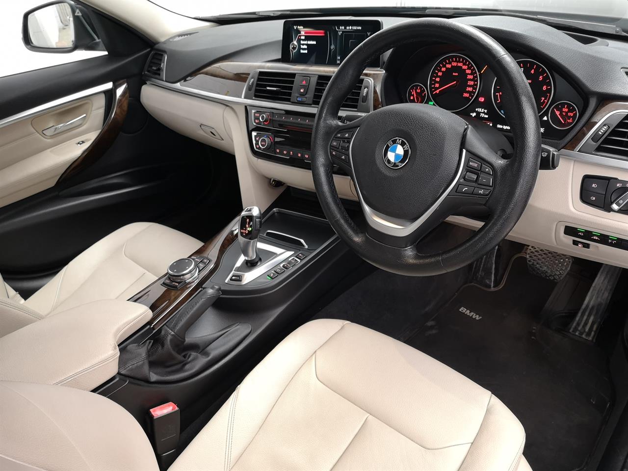 2016 BMW 330e