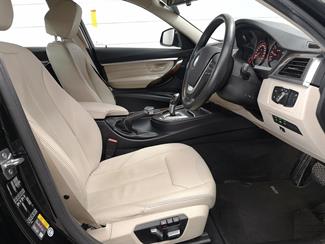 2016 BMW 330e - Thumbnail