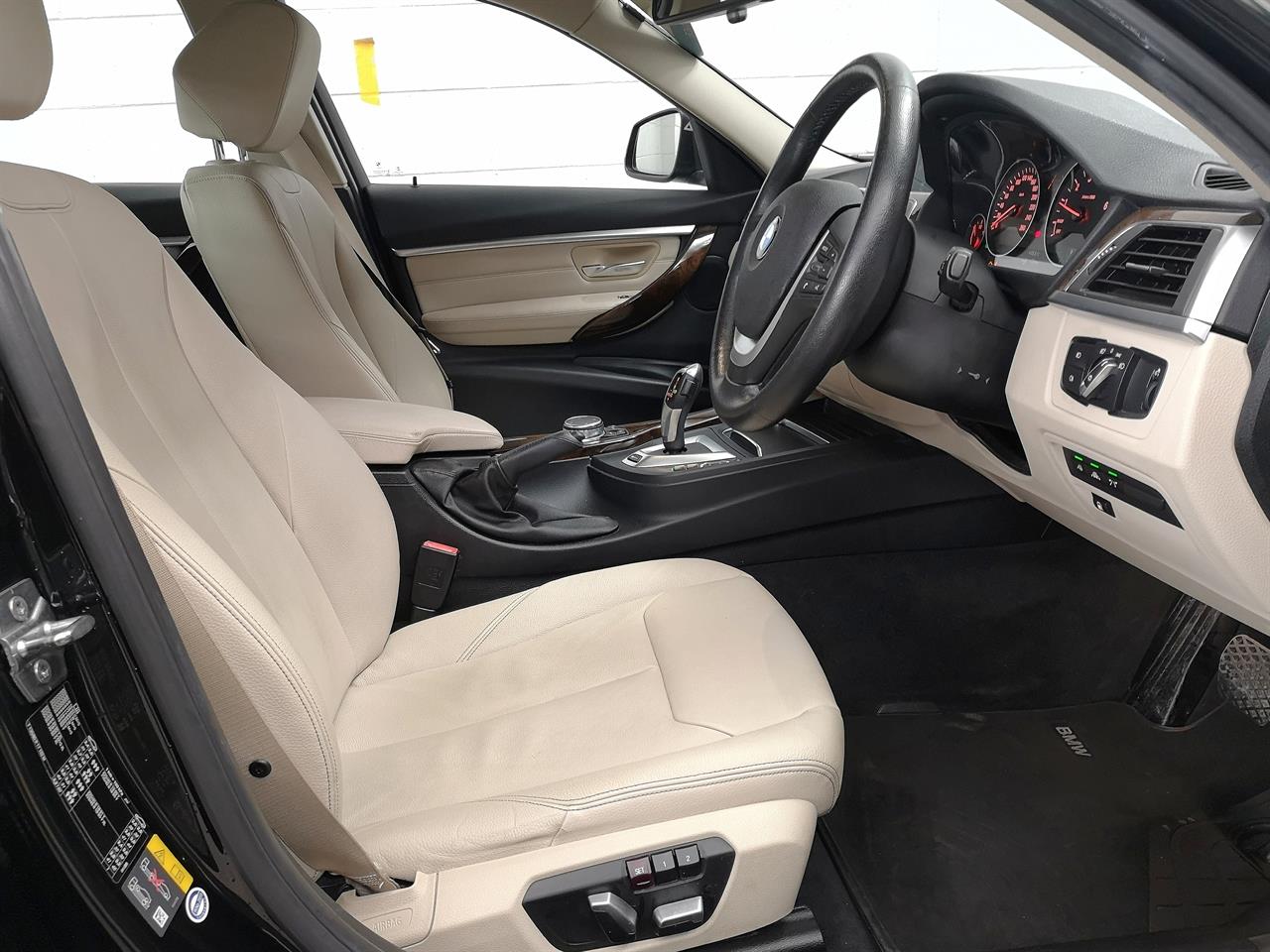 2016 BMW 330e