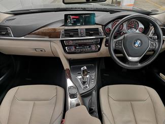 2016 BMW 330e - Thumbnail
