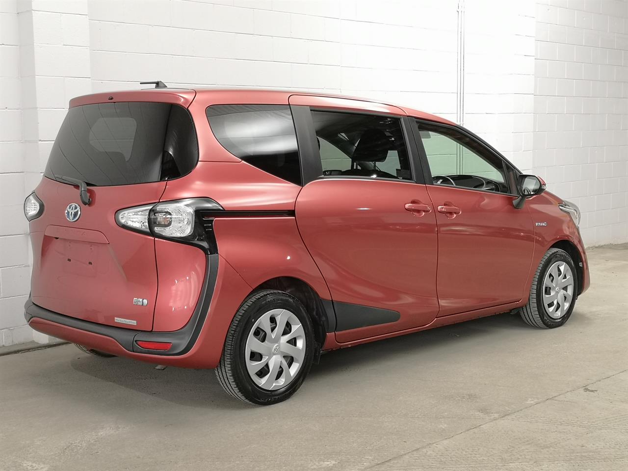 2016 Toyota Sienta
