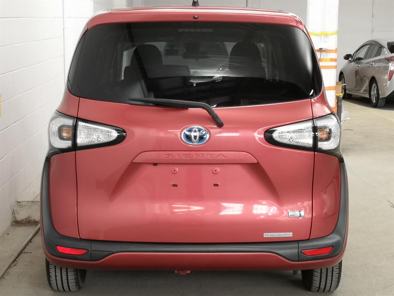 2016 Toyota Sienta