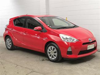 2012 Toyota Aqua - Thumbnail
