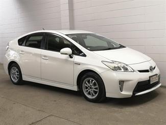 2012 Toyota Prius - Thumbnail
