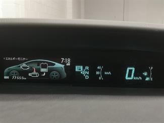 2012 Toyota Prius - Thumbnail