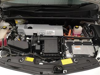 2012 Toyota Prius - Thumbnail