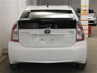 2012 Toyota Prius - Thumbnail