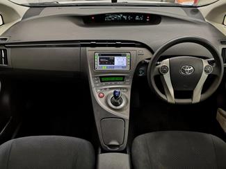 2012 Toyota Prius - Thumbnail