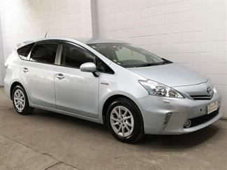 2012 Toyota Prius - Thumbnail