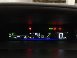 2012 Toyota Prius - Thumbnail