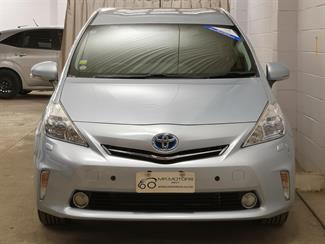 2012 Toyota Prius - Thumbnail