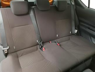 2016 Toyota Aqua - Thumbnail