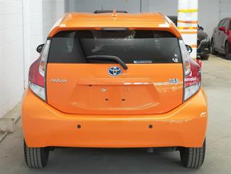 2016 Toyota Aqua - Thumbnail