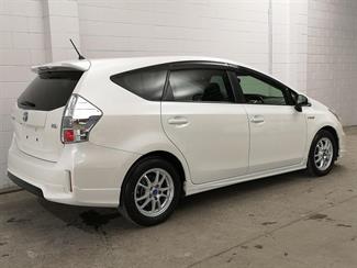 2012 Toyota Prius - Thumbnail
