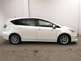 2012 Toyota Prius - Thumbnail