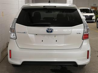 2012 Toyota Prius - Thumbnail