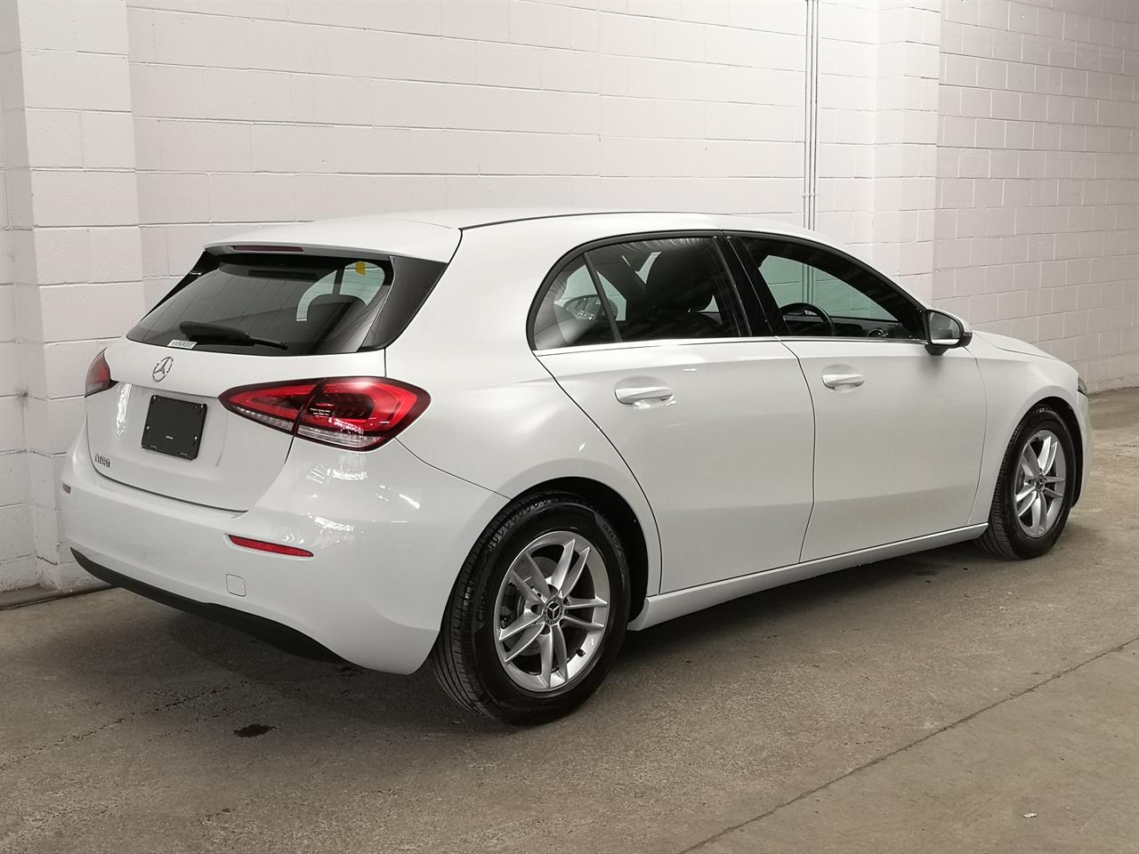 2020 Mercedes-Benz A 180